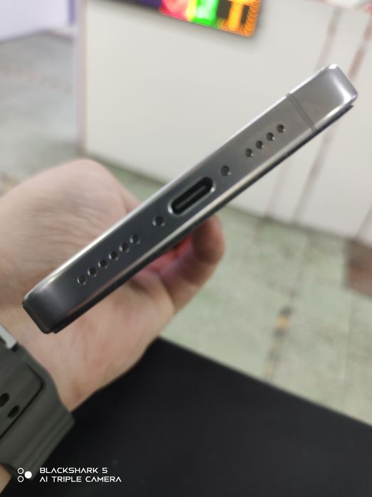 iPhone 16 pro max 256G E sim