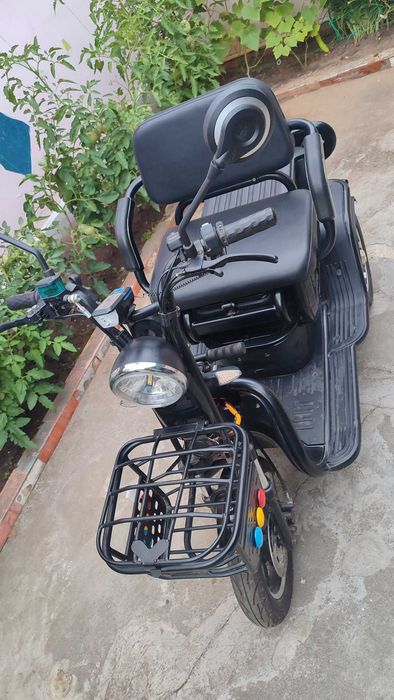 Scuter Electric Jinpeng 2024 foarte putin folosit