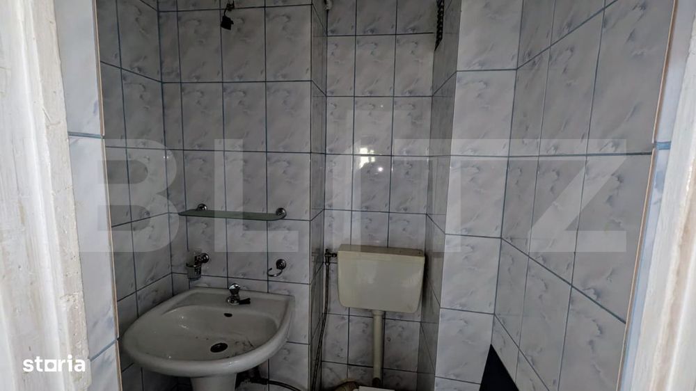 Apartament 3 camere, 67 mp, zona Cetate