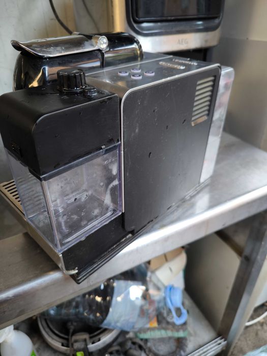 Кафемашина DeLonghi Nespresso