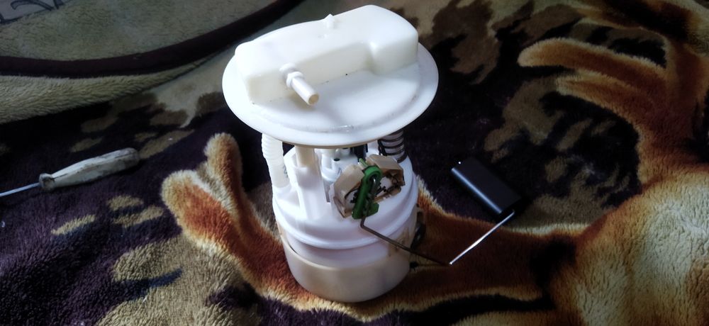 Продается топливный насос  Ларгус