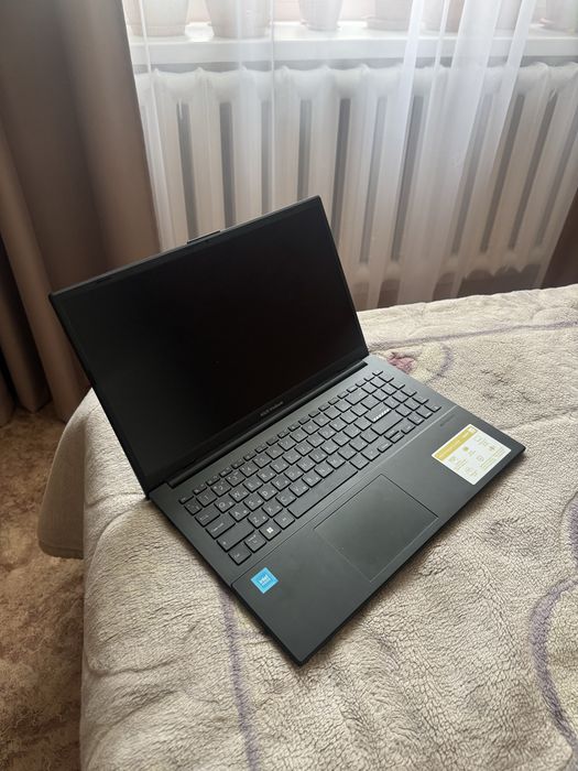Продам ноутбук Asus Vivobook Go 15