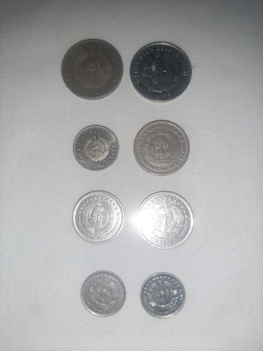 Продаю монеты разные 18 Монет