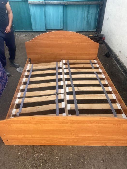 Продам двухспальный кровать