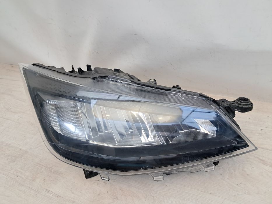 Фар Seat Ibiza 6f 2019/2023г