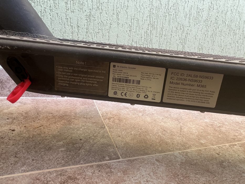 Trotineta XIAOMI M365 25km/h baterie 98%