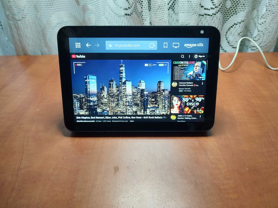 Boxa Inteligenta Amazon Echo Show 8 (Generația 1) HD Alexa