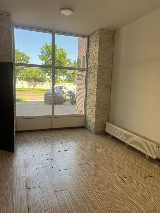 Spatiu de vanzare vis a vis de Catedrala