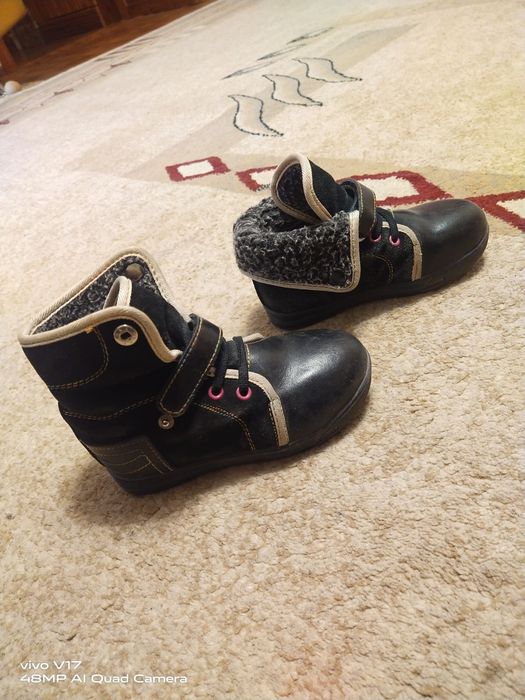 Ботинки 27 размер на девочку