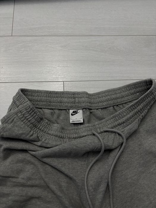 L Nike къси панталони