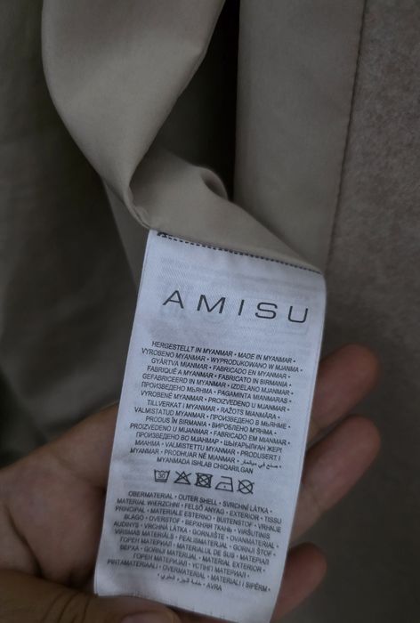 Palton Elegant Amisu,mărimea 40 (EU)  Stare impecabilă