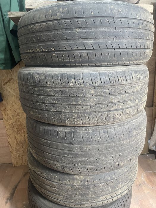 Шины летний 215/55/17