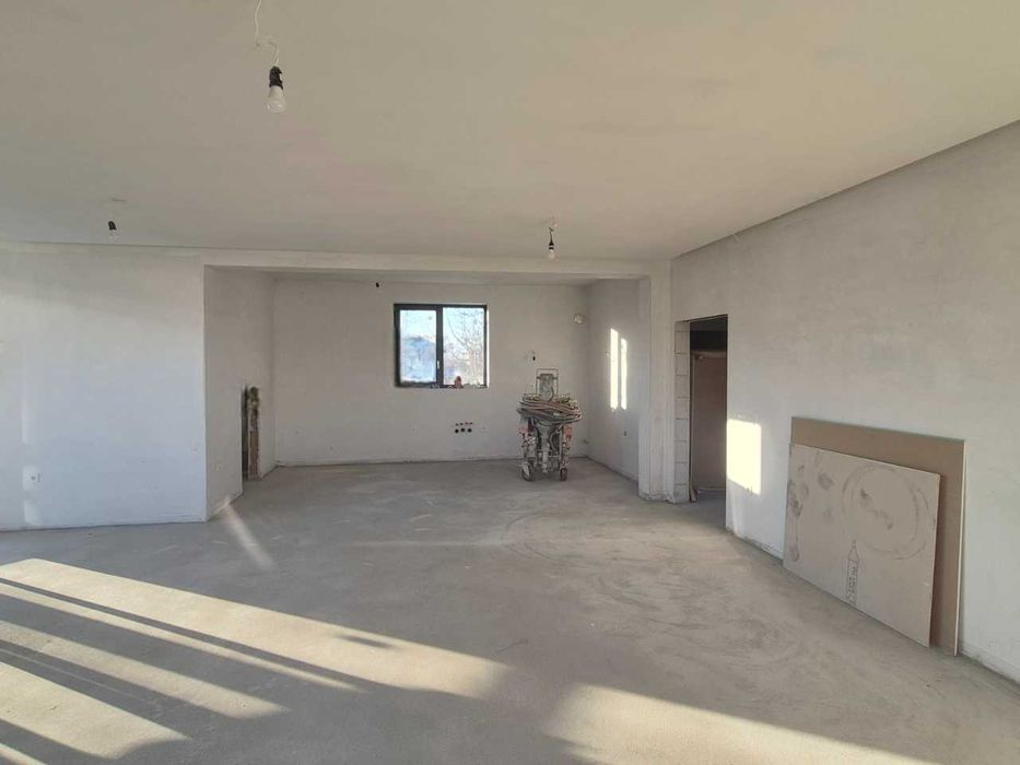 Продава се Къща в с. Златитрап, Област Пловдив - 262 кв.м за 701 €/кв.м - Снимка #6