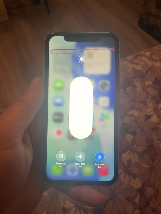 Vand iphone 11 liber de retea
