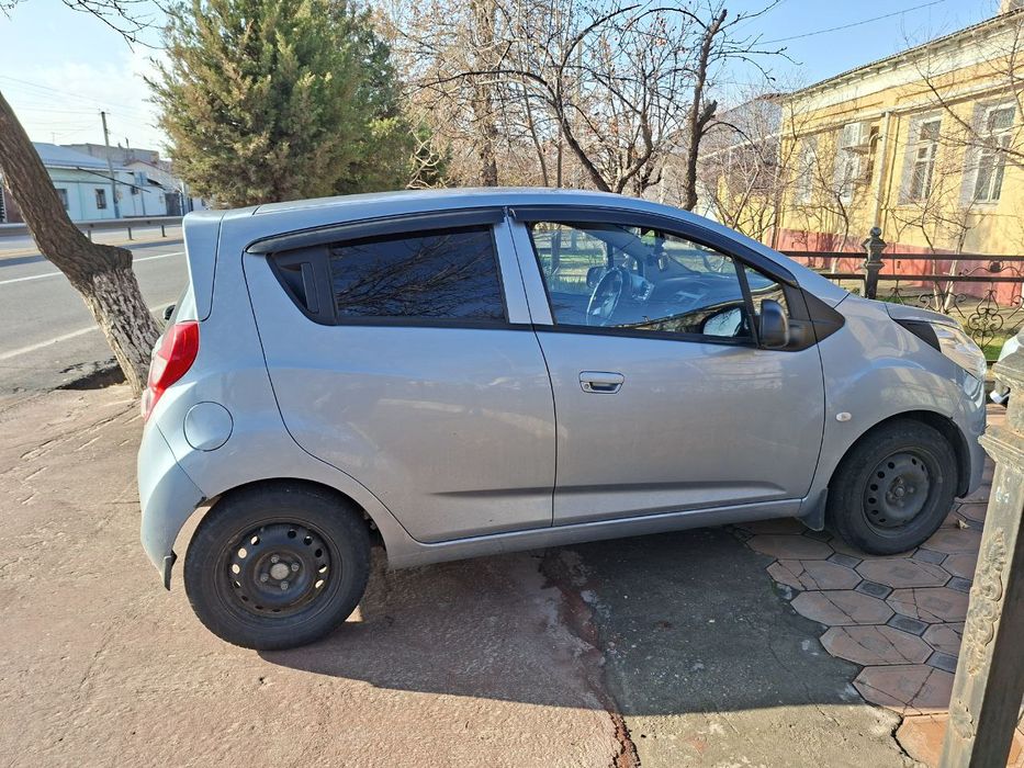 Spark Спарк аренда 2015 2 поз