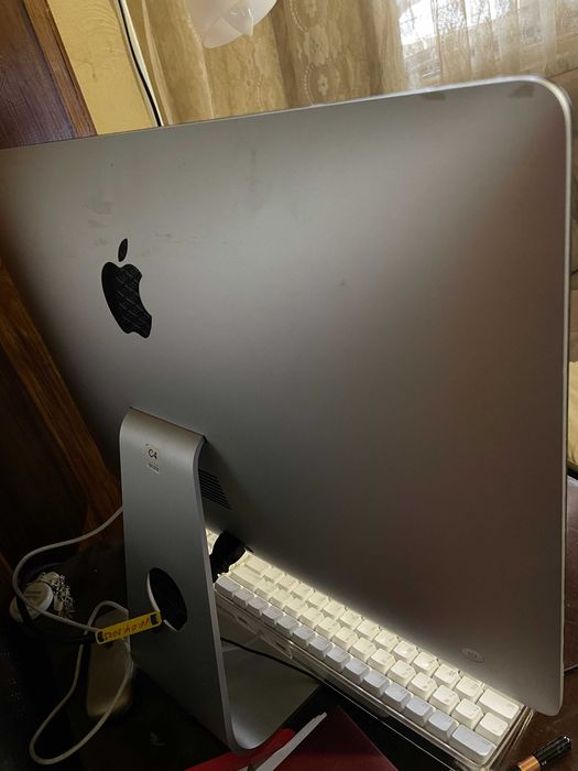 21,5 iMac A1419 (Late 2013)-i7/8GB RAM