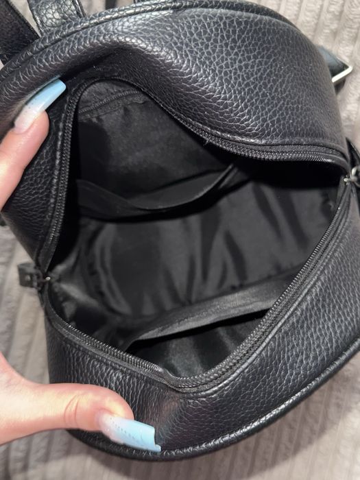 Черный Маленький Рюкзак