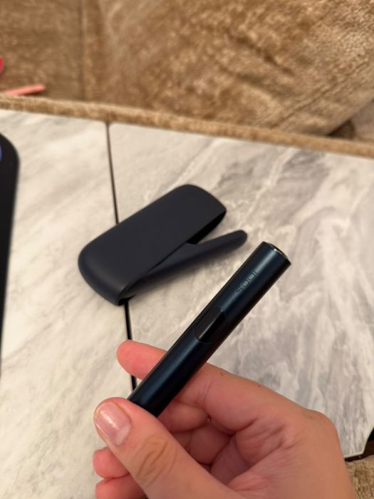 iqos ILUMA i midnight black