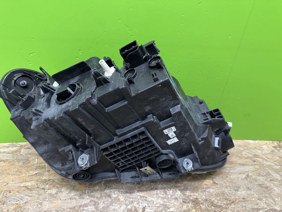 Far bmw X1 F48 full led adaptiv stanga 2015-2018