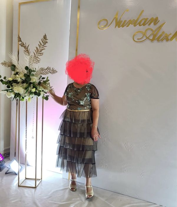 Продам нарядное платье