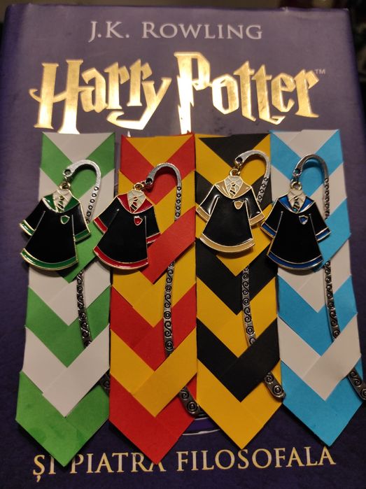 Semne de carte Harry Potter robe griffindor / cercetasi