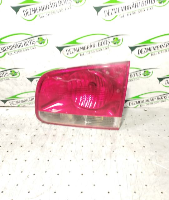 Lampa / Tripla stop dreapta pe hayon 7L6945094H Volkswagen VW Touareg