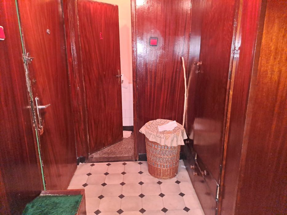 Продава се Тристаен апартамент в Плевен, Широк център - 90 кв.м за 1000 €/кв.м - Снимка #3