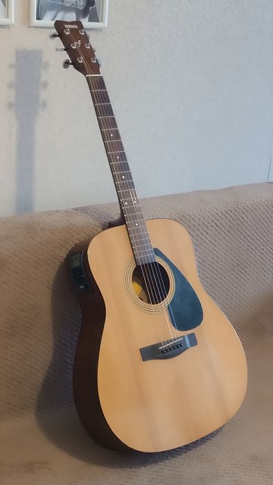 Продам гитару Yamaha F-310