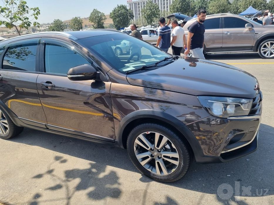 Lada vesta sw cross 1.6 variyator