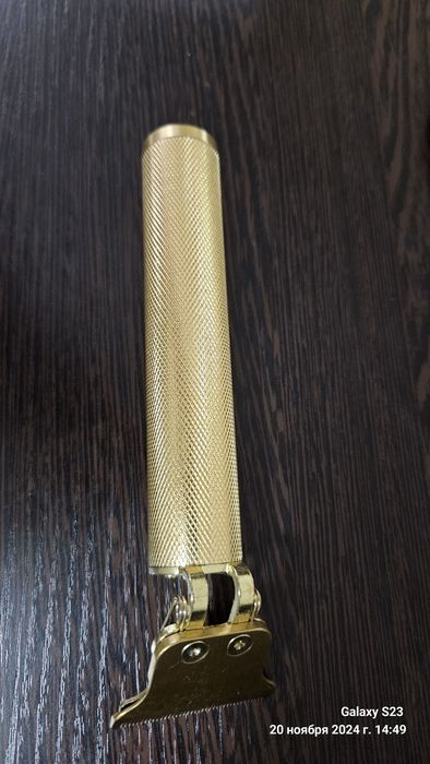 Триммер для бритья.