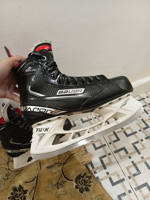 Хоккейные коньки