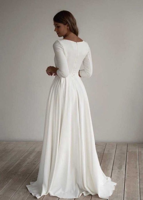 Свадебное платье 42 размер S/ Той көлегі