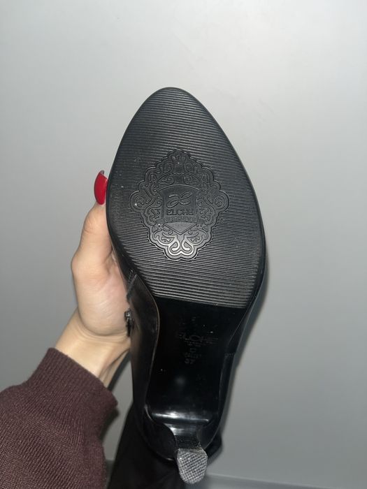 Ботфорты от бренда Elche