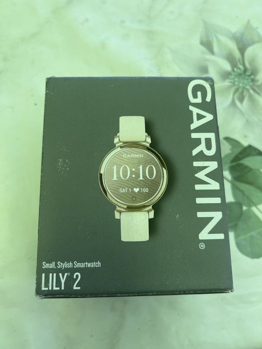 Smartwatch Garmin Lily 2 Active Curea de silicon Alb