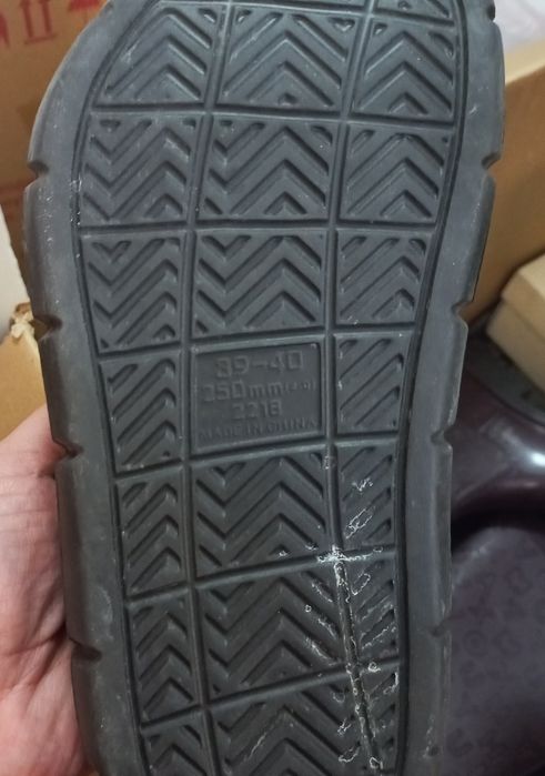 Продам кроксы,  размер 37, 40