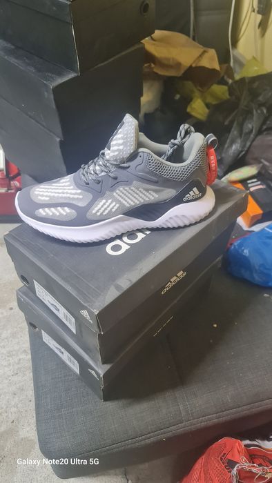 Adidas mai multe modele