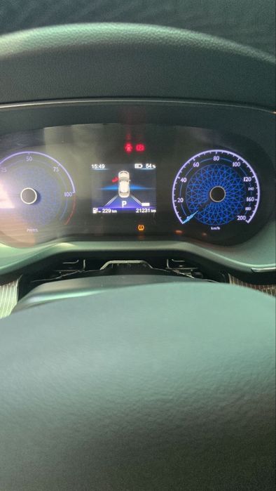 Hongqi eqm5 сотилади
