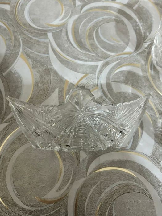 Хрустальная лодочка вазочка