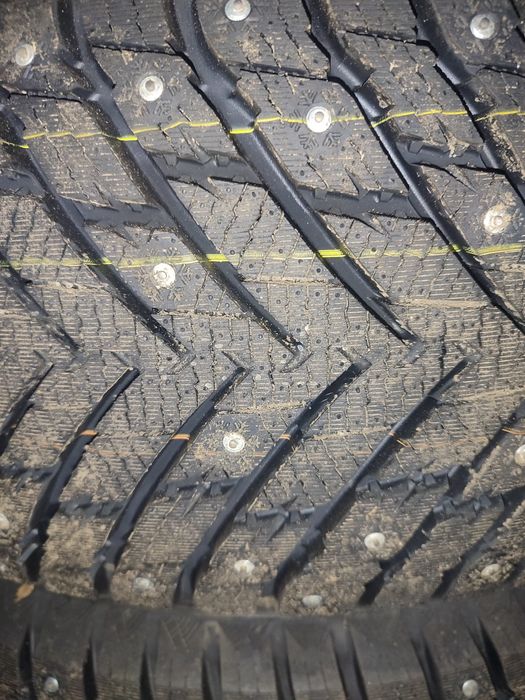 Продам шины 235×55×17