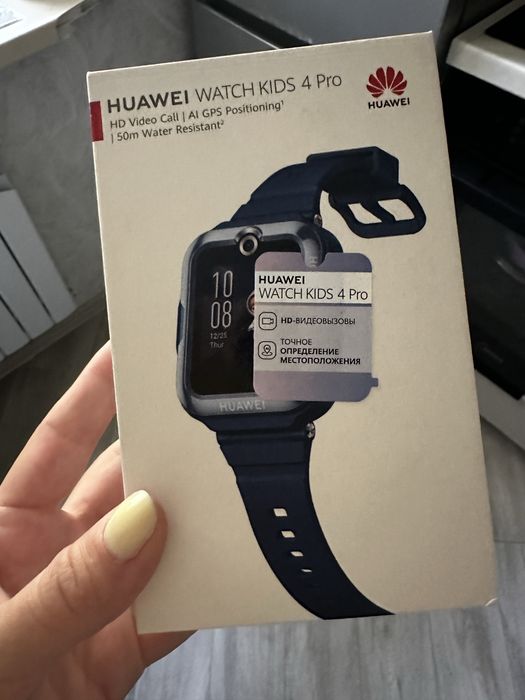 Продам часики детские HUAWEI WATCH KIDS 4 Pro !