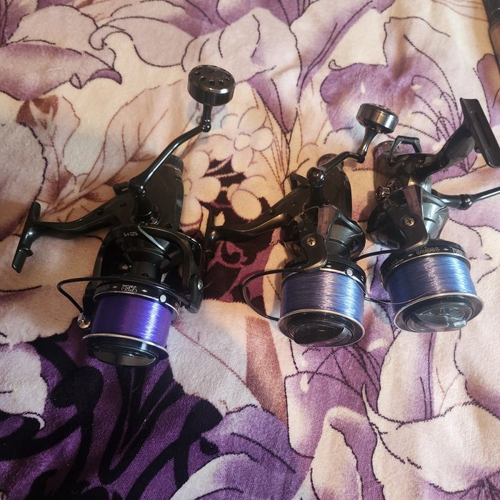 Сигнализатори със стойка две въдици на диамант на един риболов  4 либр