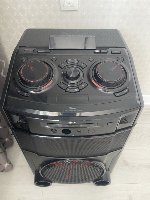 Музыкальный центр LG