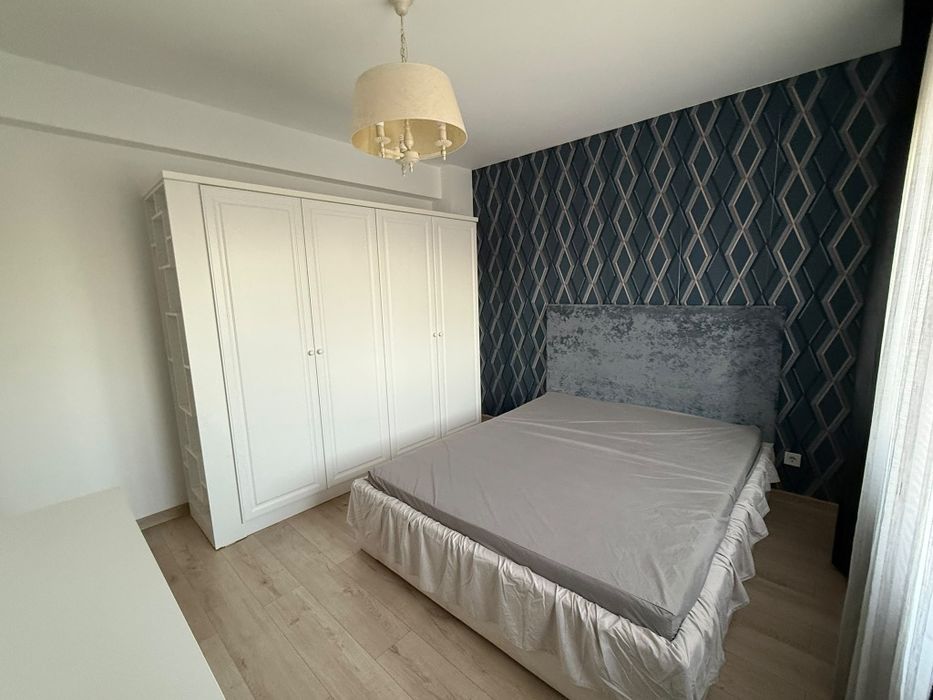 Se inchiriaza apartament 2 cam decomandat Rivers Towers.