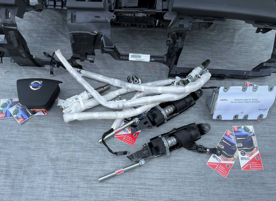 Volvo XC60 plansa de bord - kit airbag volan pasager - set centuri