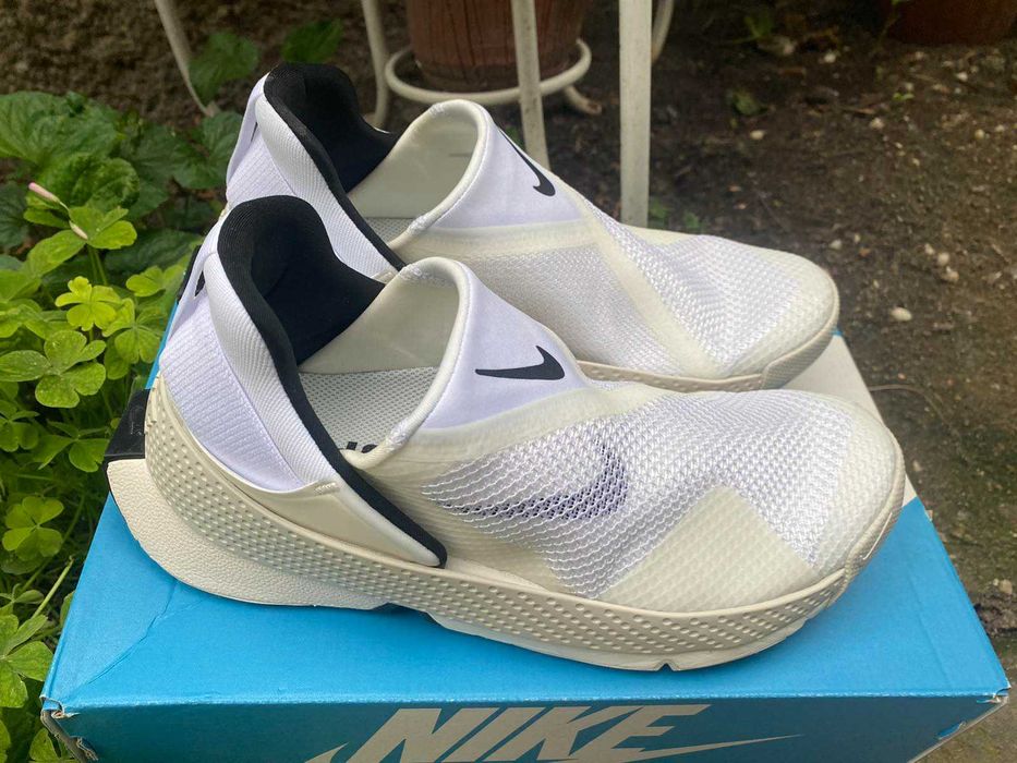 Nike бели маратонки Найк