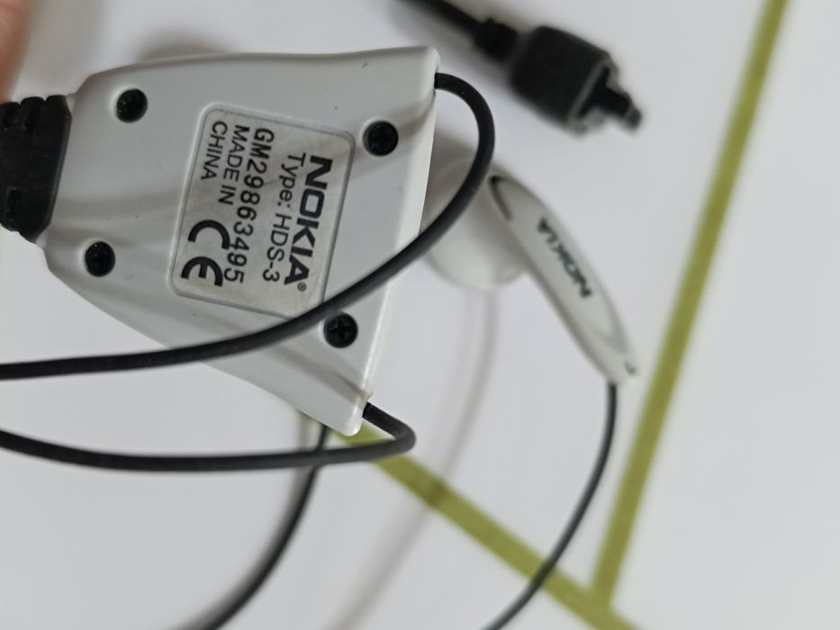 Наушники Nokia срочно продам