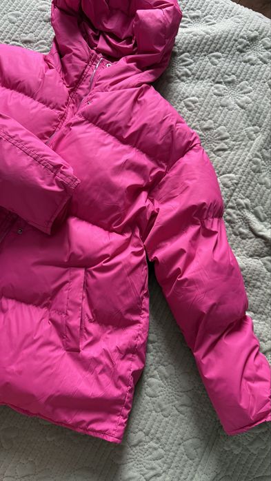 Продам розовую куртку