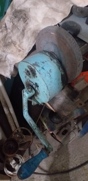 Продаём наждак ручной.