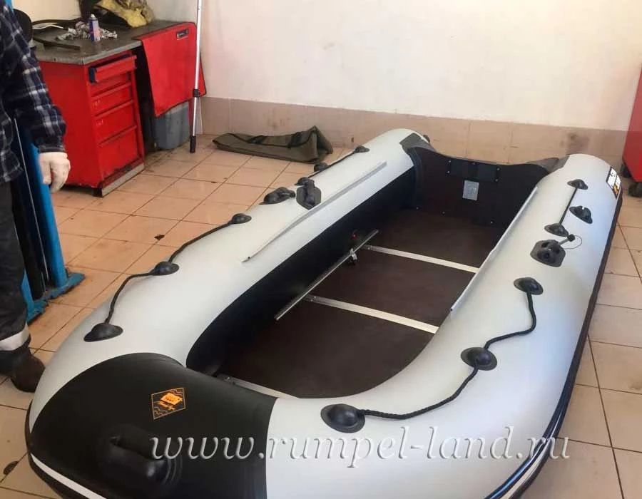 Продам лодку с мотором