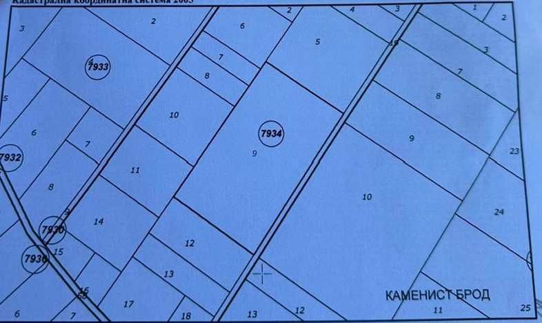 Поземлен имот в с. Долни Богоров